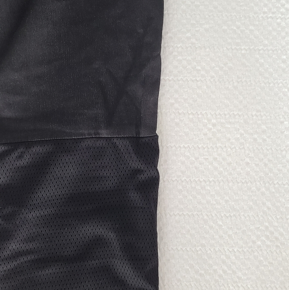 ✨️Any 3 for $15✨️ Buffalo Men's Large Black Joggers - Picture 12 of 12